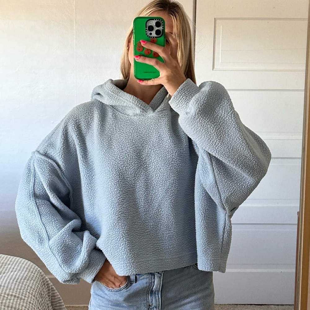 Blue fleece cropped sweatshirt